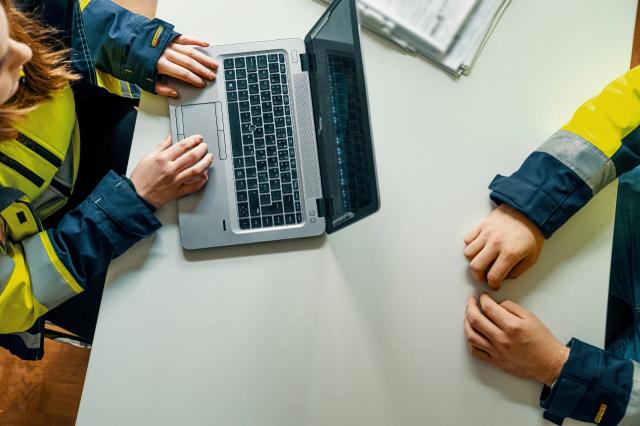 Hyr och returnera maskiner online